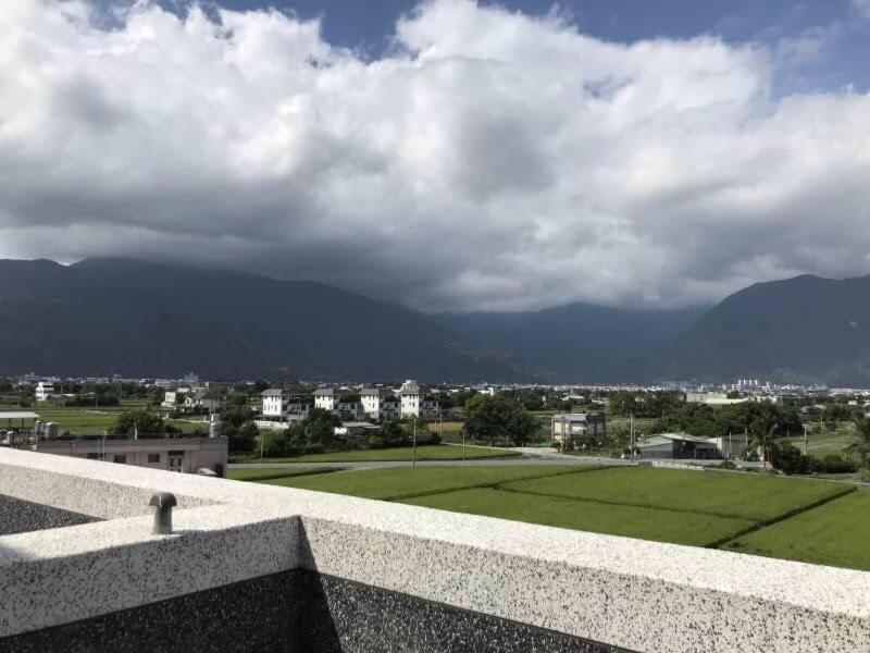 遊山水民宿一二館來電包棟可享優惠方案 Ji'an Esterno foto